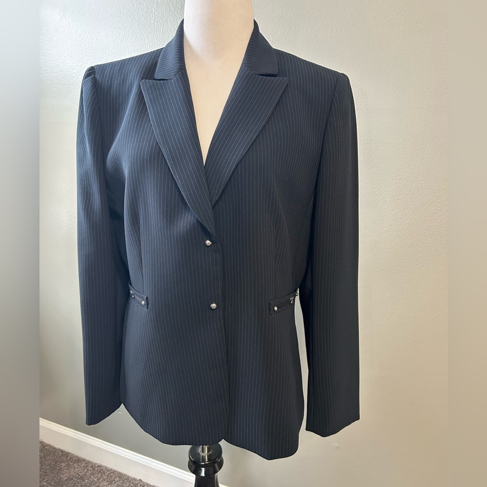 Tahari‎ Arthur’s S Levin women’s size 14P Blazer